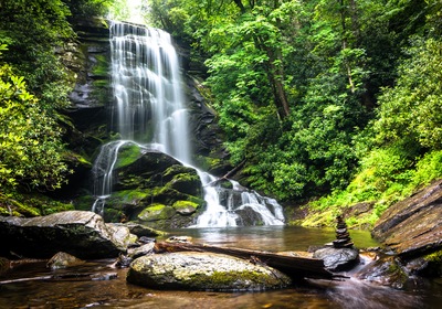 Asheville Living: Waterfall Wonders in the Area