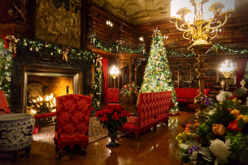 4 Attractions Near Asheville the Whole Family Will Love This Holiday Season